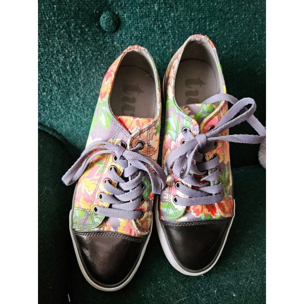 Twiggy London Fall Leaves Black Patent Leather Toe Caps Sneakers | Halloween